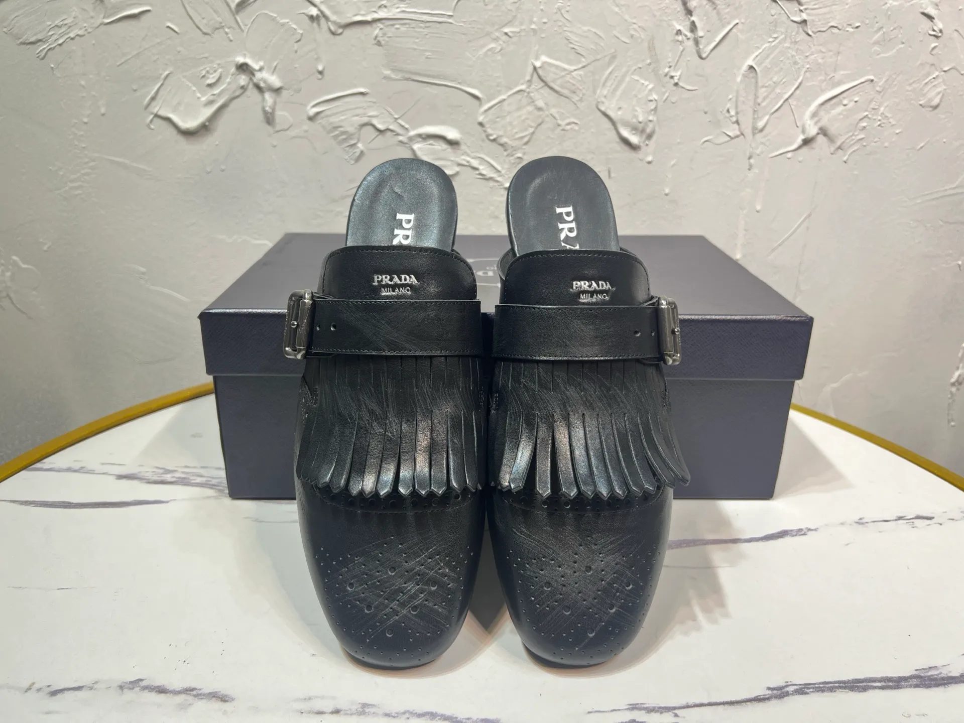 P780 prada derby2025 spring and autumn latest Prada slip-on retro men's Muleto shoes, Shuffle tassel strap Monk shoes, upper cowhide, lining and foot cowhide, rubber sole, black and brown 2-color original packaging Code number: 39-46